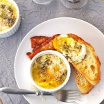 Яйца, запеченные с сыром