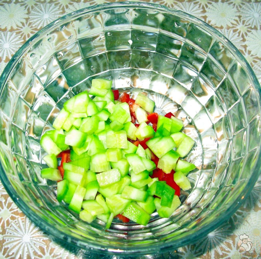 Запеченное куриное филе с овощным салатом (5)