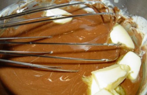 Малиновый десерт с шоколадом1