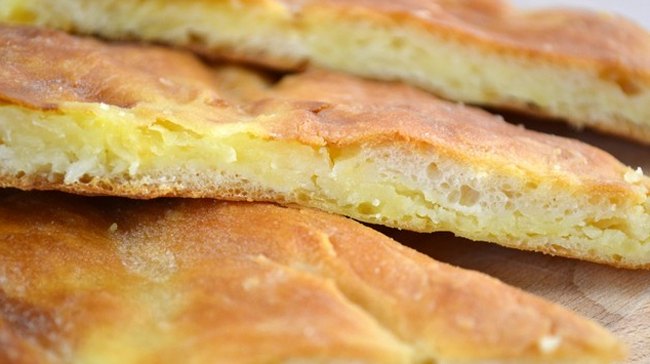 Осетинский пирог с сыром и картофелем