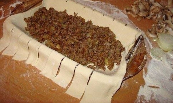 Быстрый мясной пирог с грибами1