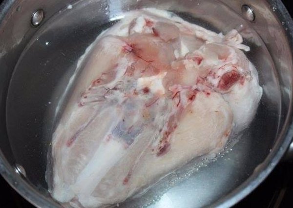 Курица с брокколи запеченная под сливочным соусом1