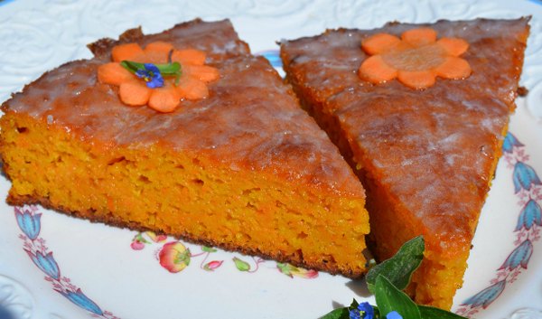 Морковный пирог с лимонной глазурью8