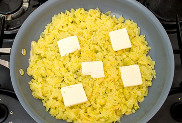 Картофель Решти с селедочным соусом2
