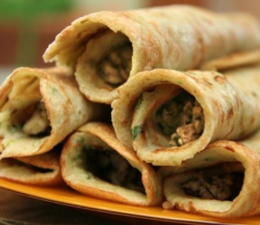 blinchiki-iz-kartofelya-s-myasnoj-nachinkoj