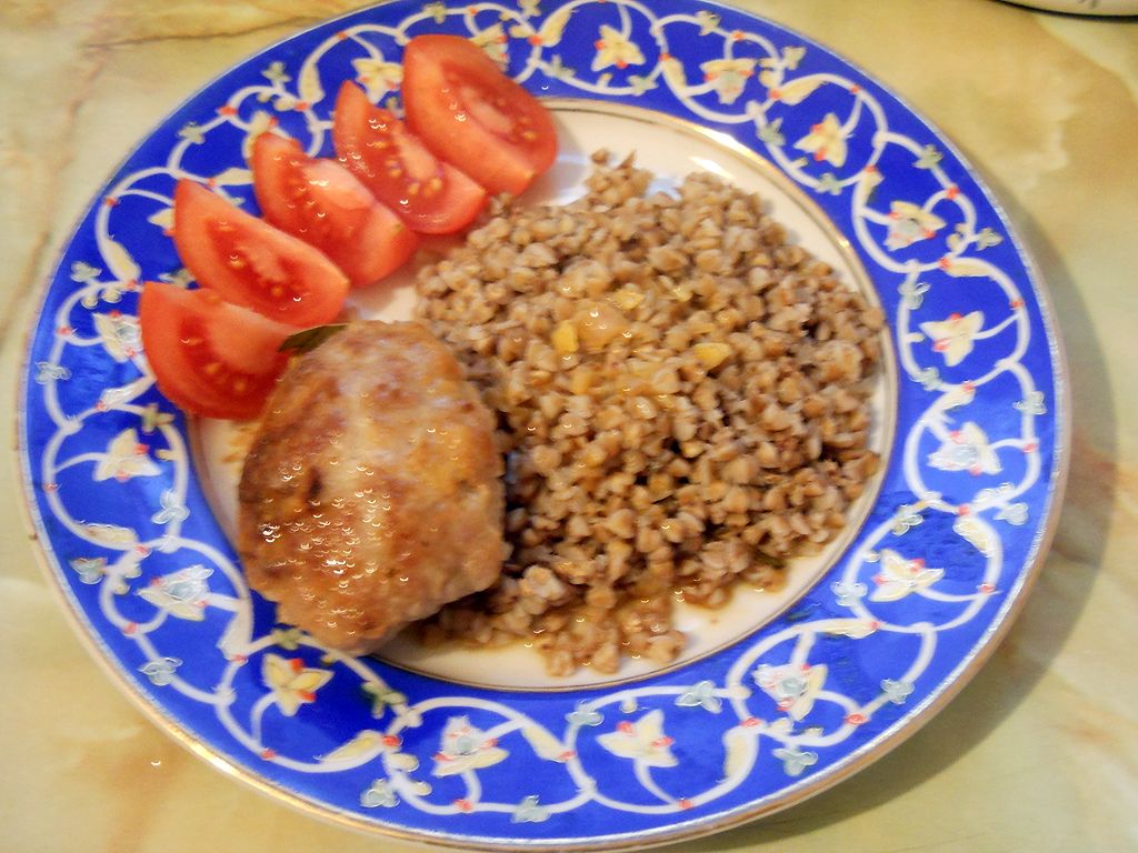 kotlety-v-tomatnoj-podlive