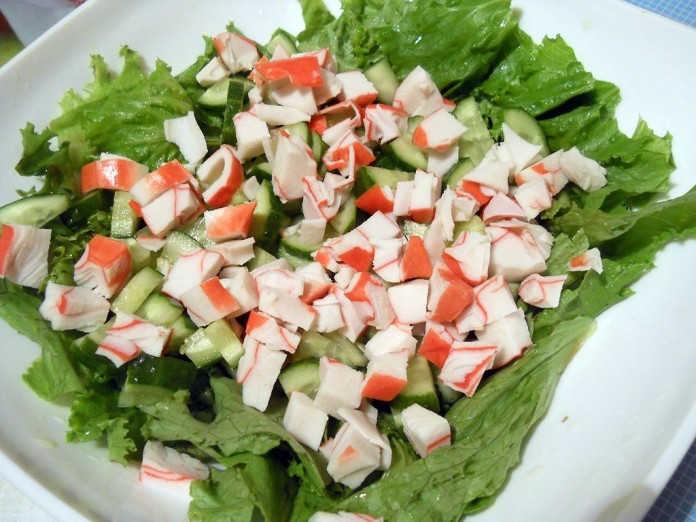 krabovo-ogurechnii-salat