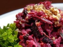 kapustnyj-salat-so-svekloj-i-ananasom