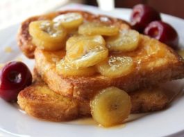 Французские тосты с карамельно - банановым соусом