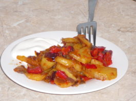 kartofel-s-lukom-i-paprikoj