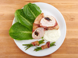 rulet-iz-indejki-s-bekonom