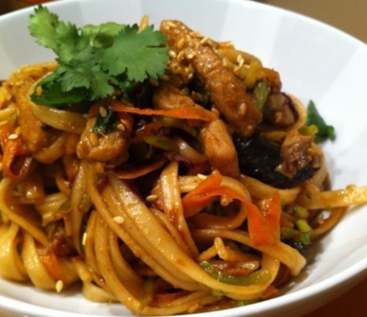 svinina-s-lapshoj-po-kitajski