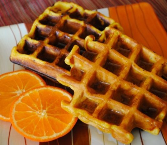 tykvennye-vafli-s-greckimi-orexami