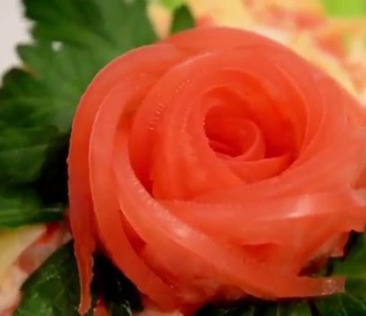 Украшение блюд. Как сделать розу из помидора ukrashenie-blyud-kak-sdelat-rozu-iz-pomidora