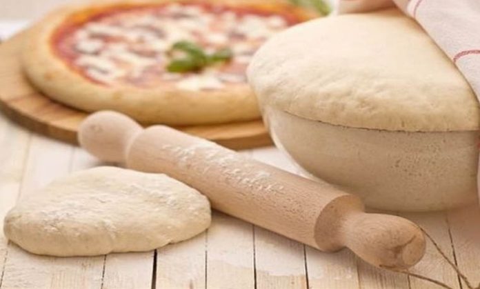 Пицца на тонком тесте: рецепт тонкого теста для пиццы в домашних условиях